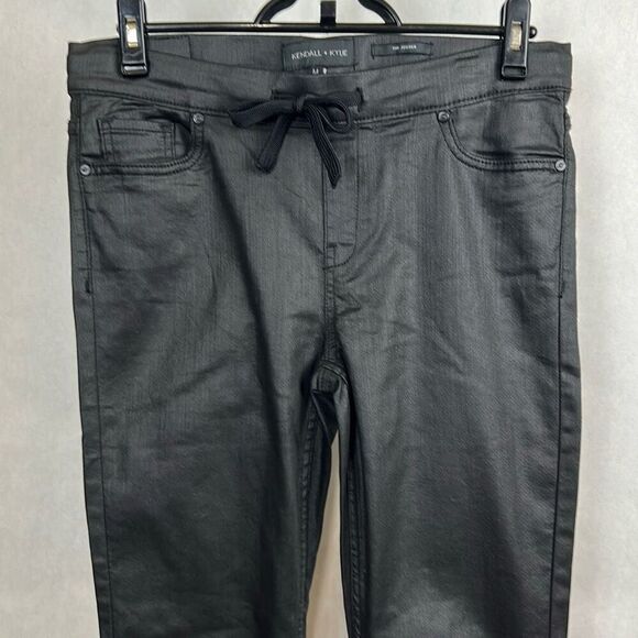 Kendall + Kylie The Jogger Black Pants Pull On Sz Medium Elastic Hem - Picture 2 of 11